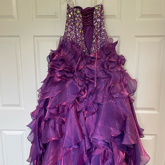 Full prom dress. Purple - Picture 6 of 7